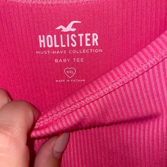 Hollister long sleeve - Picture 2 of 3